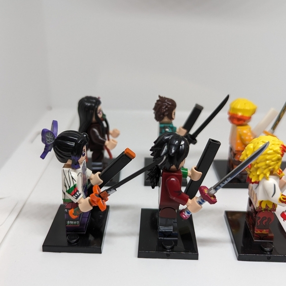 8 Minifigures- Demon Slayer Anime Building Block Toy Collectors Action Figures - Picture 6 of 9